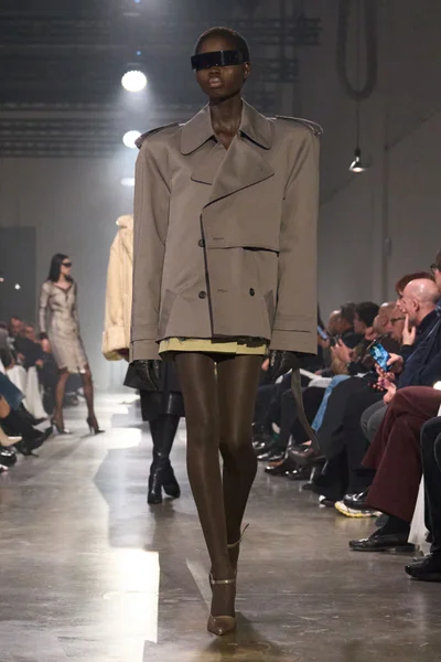 Look 33